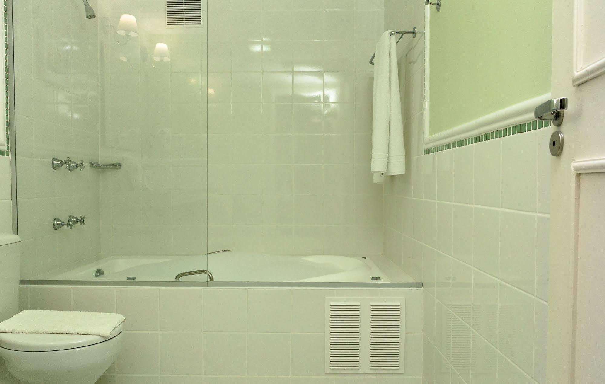 Hotel Saint Louis Pampulha Belo Horizonte Bagian luar foto